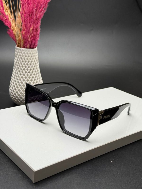 عینک آفتابی زنانه