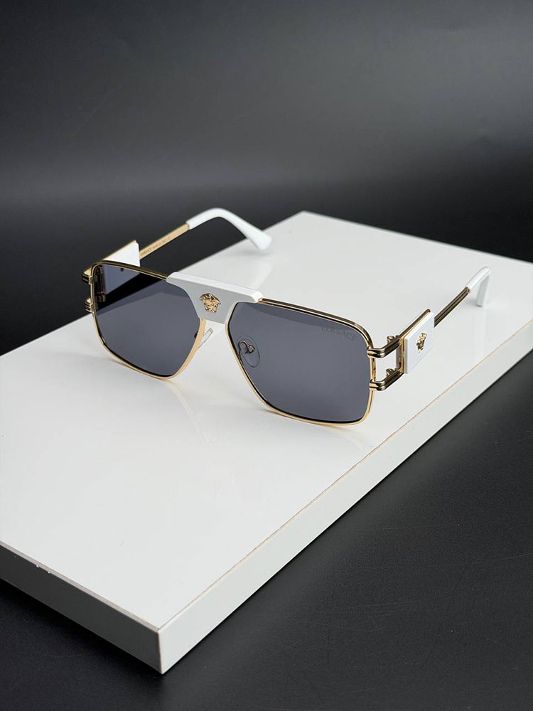 photo_۲۰۲۵-۱۱-۰۸_۰۶-۳۲-۵۸ عینک آفتابی زنانه