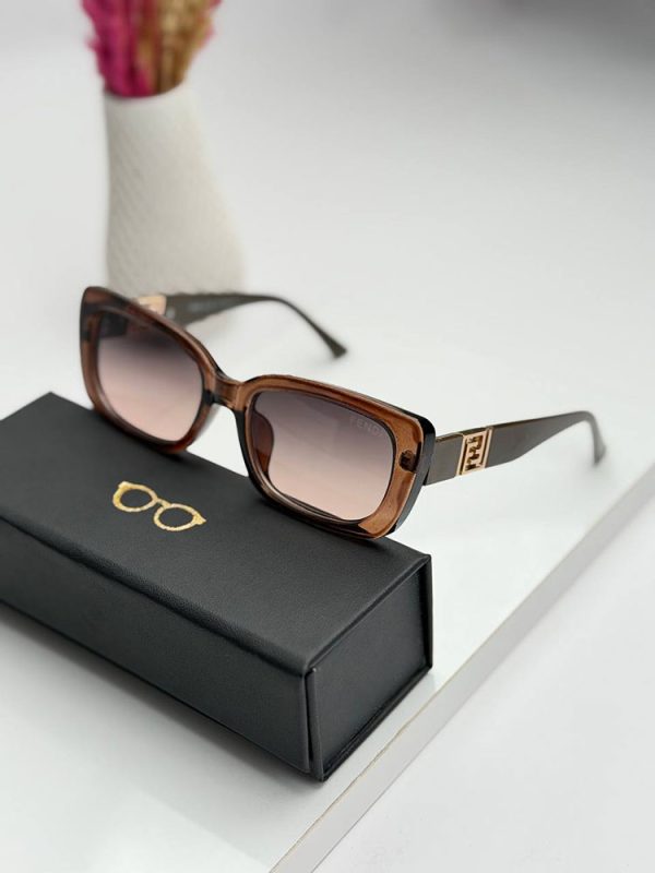 عینک آفتابی زنانه