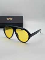 عینک همراه با کاور پارچه ای و دستمال رایگان میباشد لنز عینک یووی 400 ضد اشعه برای تهیه کیف به دسته بندی کیف عینک سر بزنید