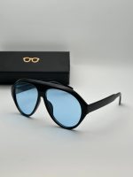 عینک همراه با کاور پارچه ای و دستمال رایگان میباشد لنز عینک یووی 400 ضد اشعه برای تهیه کیف به دسته بندی کیف عینک سر بزنید