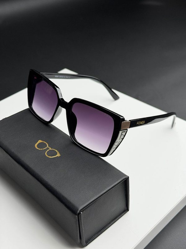 عینک آفتابی زنانه