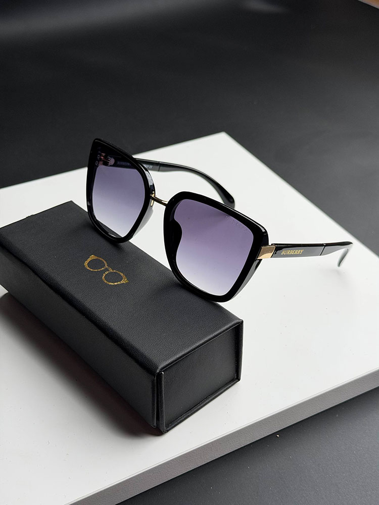 photo_۲۰۲۶-۰۲-۱۷_۰۶-۱۲-۴۰ عینک آفتابی زنانه